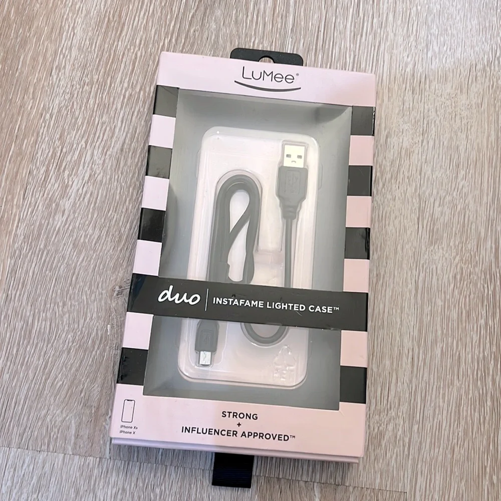 Lumee Case iPhone XS/X charger cord